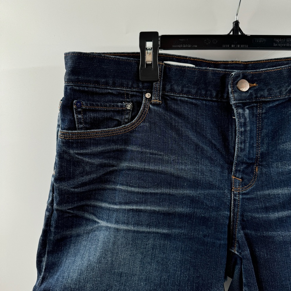GAP Dark Wash Sexy Boyfriend Denim Shorts Distressed Size 30 - Picture 2 of 6
